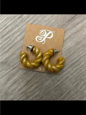 Plunder Twisted Hoop Earrings in Mustard